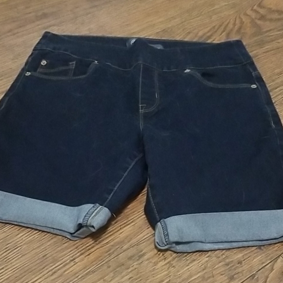 Reitman's shorts - Picture 2 of 2